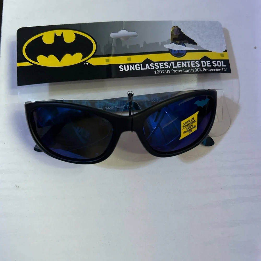 DC Kids Batman Sunglasses - Black Frame with Blue Tint